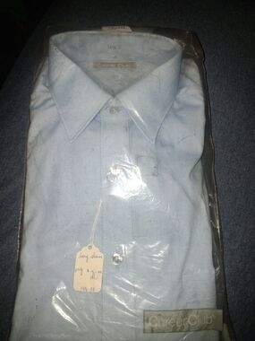 Career Club Men’s Light Blue Long-Sleeve Dress Shirt